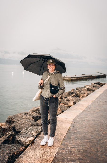 Portrait mit Regenschirm